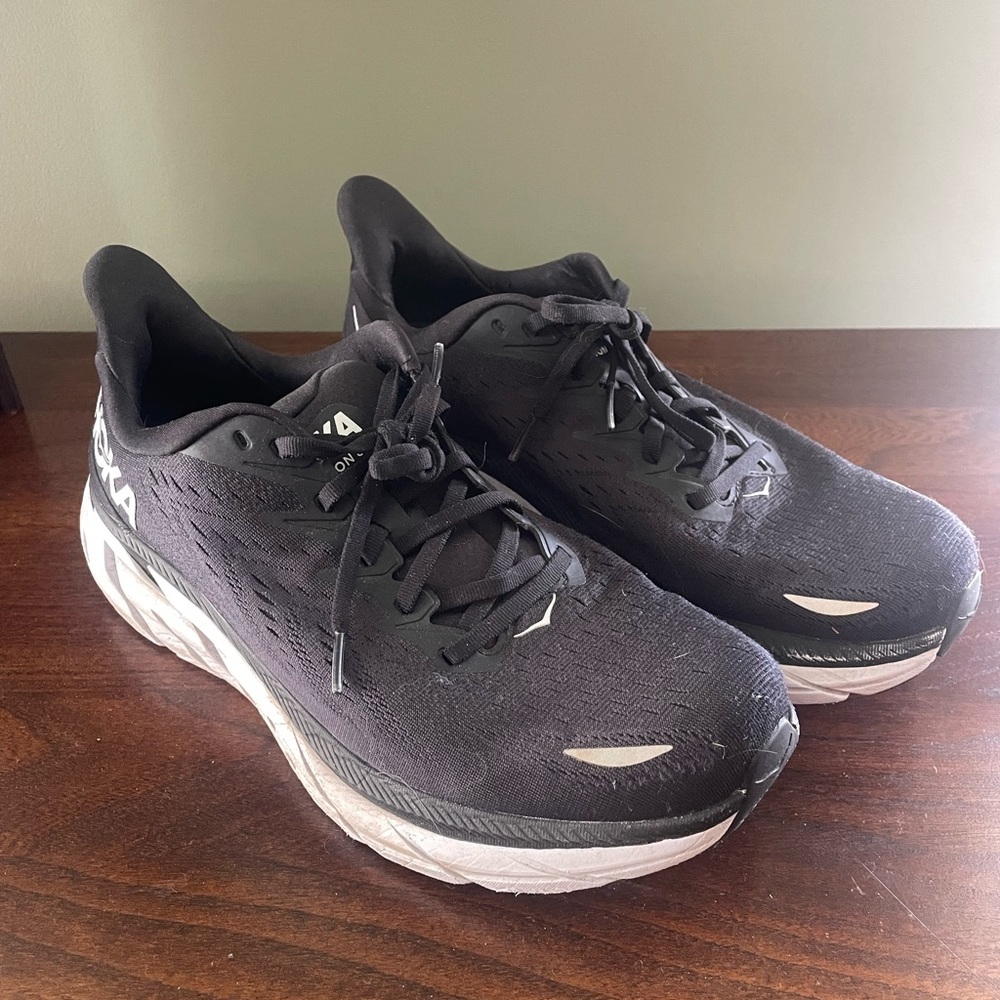 Hoka Clifton 8